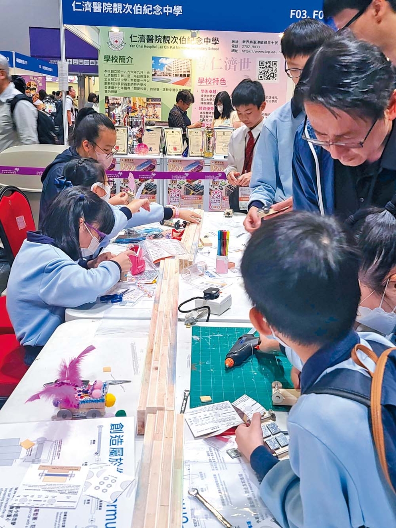 早前靓中制作了香港学界第一条师生协力自造的辘辘小车比赛标准路轨备受瞩目，本月初靓中更获邀举办「校际DERBY方程式比赛同乐日2024」，再展所长。