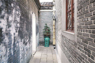 西关大屋内的青云巷