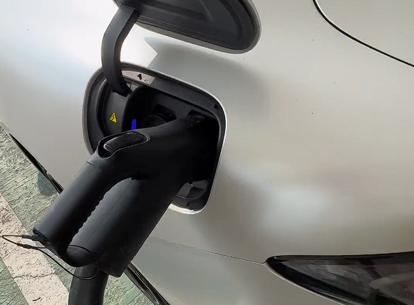 博主开小米SU7跑高速1 博主开小米SU7跑高速1