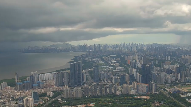 受台风“派比安”影响,深圳迎来暴雨恶劣天气。 受台风“派比安”影响,深圳迎来暴雨恶劣天气。
