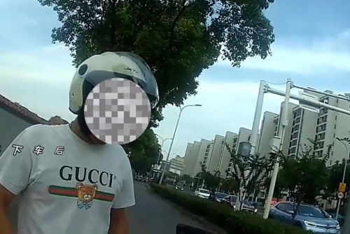 男子被截 男子被截