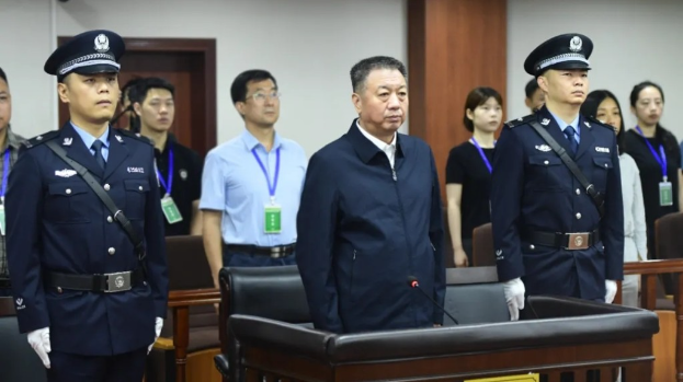 李春生受审。 李春生受审。