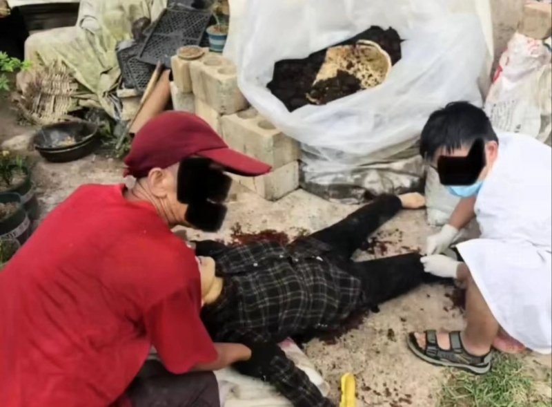 伤者倒地 伤者倒地