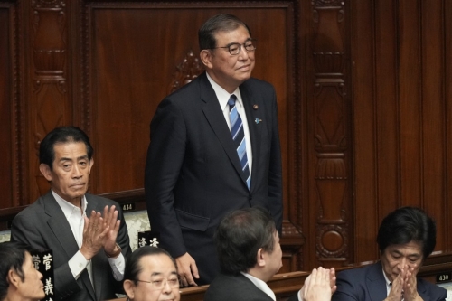 石破茂成为日本第102任首相。 美联社