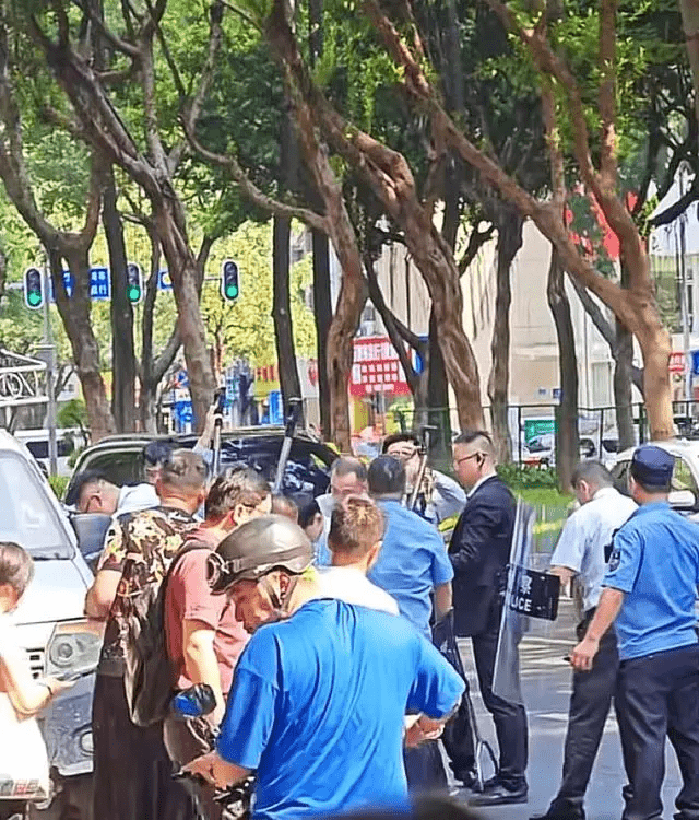 网传现场图片。 网传现场图片。