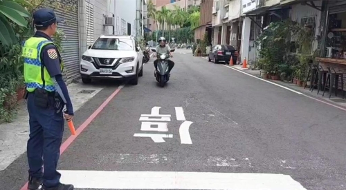 警察 警察