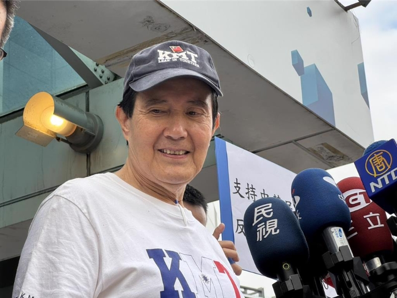 马英九今天(10日)早上参加国民党中央举办的国庆升旗典礼。 马英九今天(10日)早上参加国民党中央举办的国庆升旗典礼。