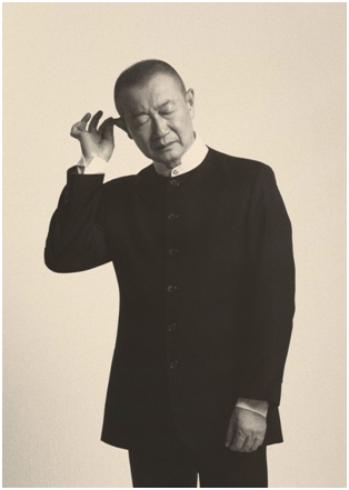 当代著名中国作曲兼指挥家谭盾 当代著名中国作曲兼指挥家谭盾