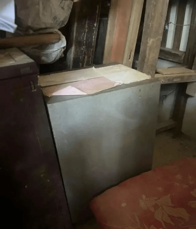 被盗走的保险箱 被盗走的保险箱