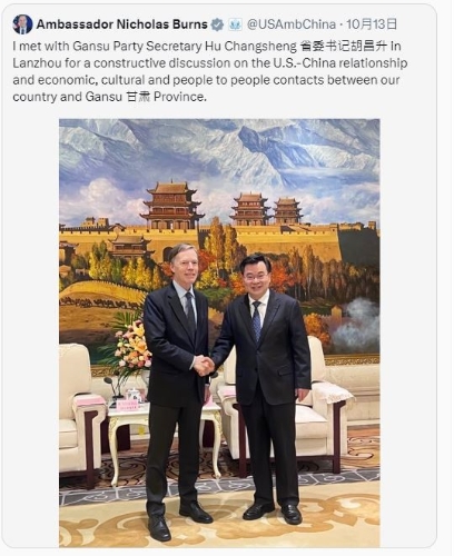 伯恩斯发推,在兰州和甘萧省委书记胡昌升会面。 伯恩斯发推,在兰州和甘萧省委书记胡昌升会面。