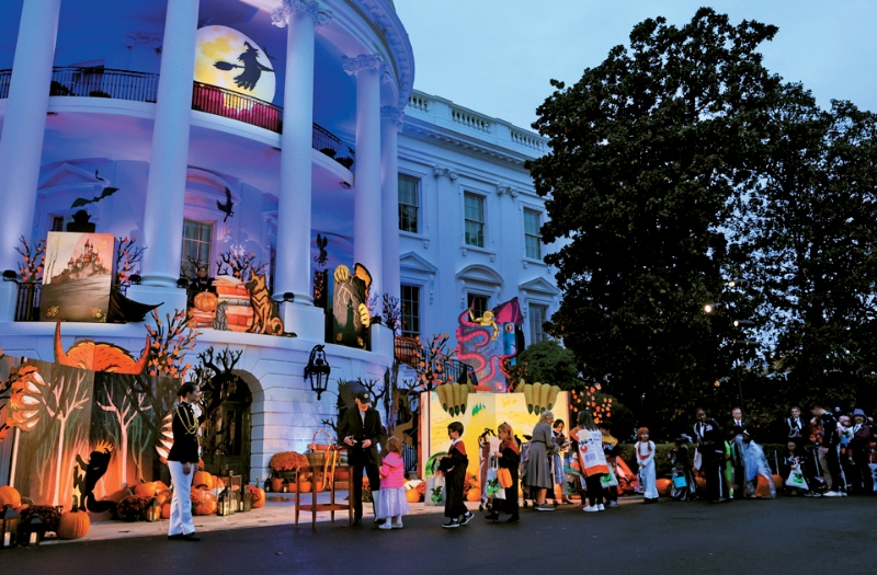 美国白宫会于万圣夜在白宫草坪举行万圣节庆典。 美国白宫会于万圣夜在白宫草坪举行万圣节庆典。