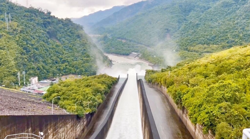 曾文水库泄洪