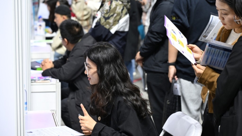 内地香港学校交流越来越频繁。