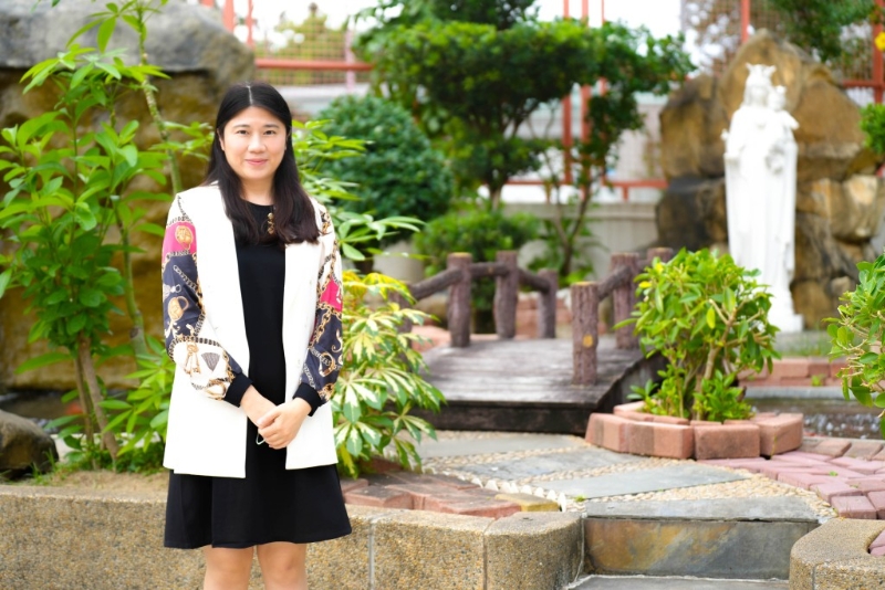 油蔴地天主教小学(海泓道)陈淑仪校长(图片来源:受访者提供) 油蔴地天主教小学(海泓道)陈淑仪校长(图片来源:受访者提供)