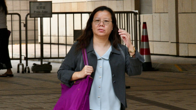 学校主任谭婉诗称,急救期间曾打开死者嘴巴检查,但未发现其口中有食物。 学校主任谭婉诗称,急救期间曾打开死者嘴巴检查,但未发现其口中有食物。