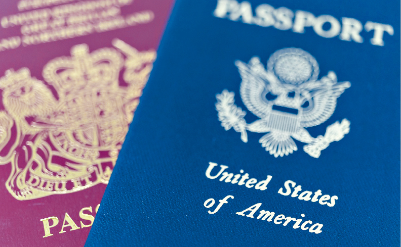 双重国籍。 双重国籍。