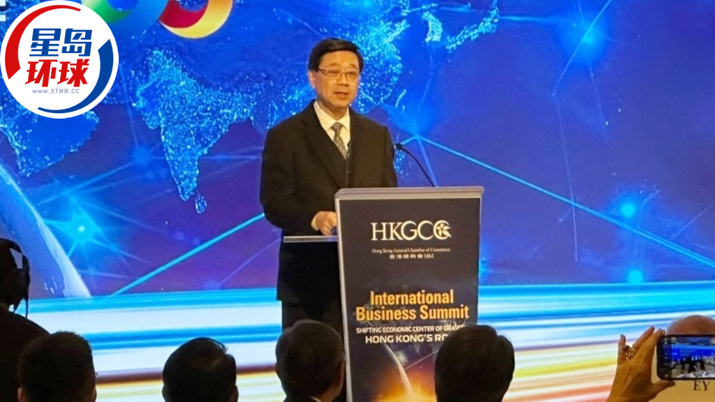 李家超表示在一国两制底下,香港有独特优势。 李家超表示在一国两制底下,香港有独特优势。