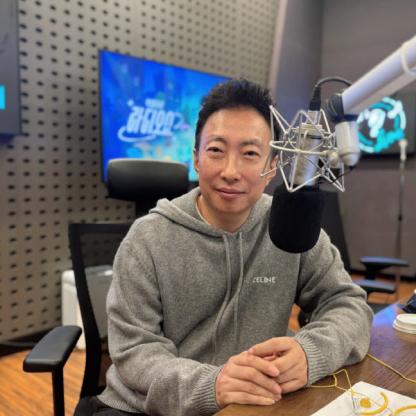 朴明洙先安慰了听众,直言不希望再发生。 朴明洙先安慰了听众,直言不希望再发生。