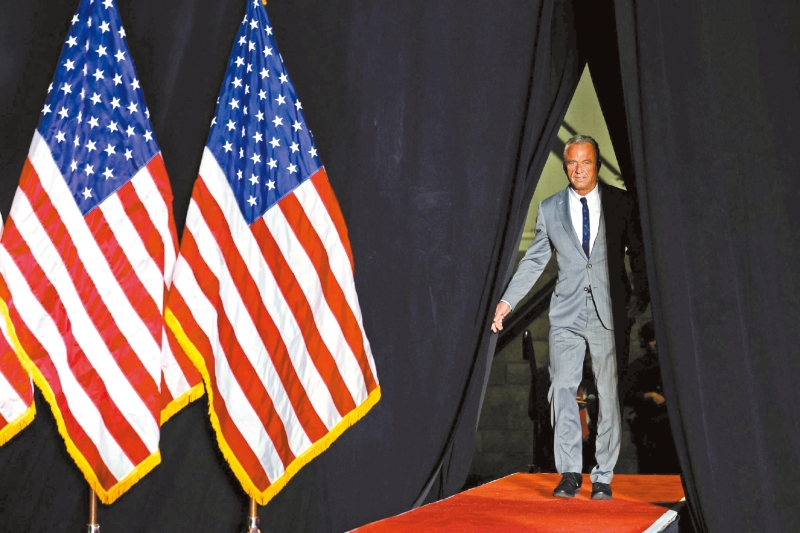 77名诺贝尔得奖人反对卫生部长提名人。 77名诺贝尔得奖人反对卫生部长提名人。