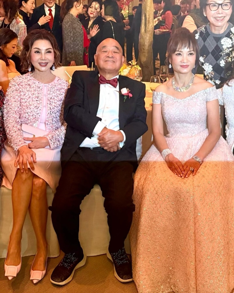 郑家纯的孻仔结婚。 郑家纯的孻仔结婚。