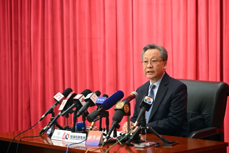 高开贤接受采访 高开贤接受采访