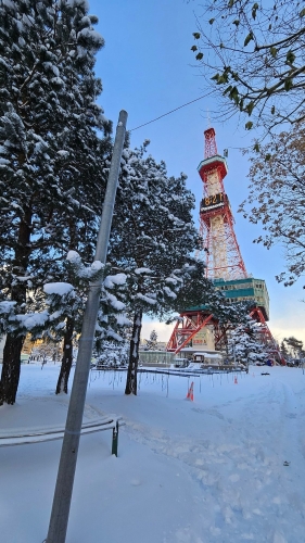 札幌跌至零下5.6°C,为该市入冬以来最低温。 (X@aidainjapan) 札幌跌至零下5.6°C,为该市入冬以来最低温。 (X@aidainjapan)