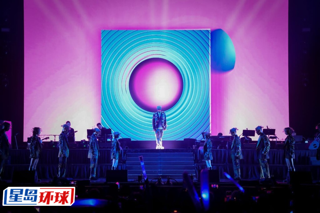 在场观众看到这特效的视觉效果,都十分惊叹。 在场观众看到这特效的视觉效果,都十分惊叹。