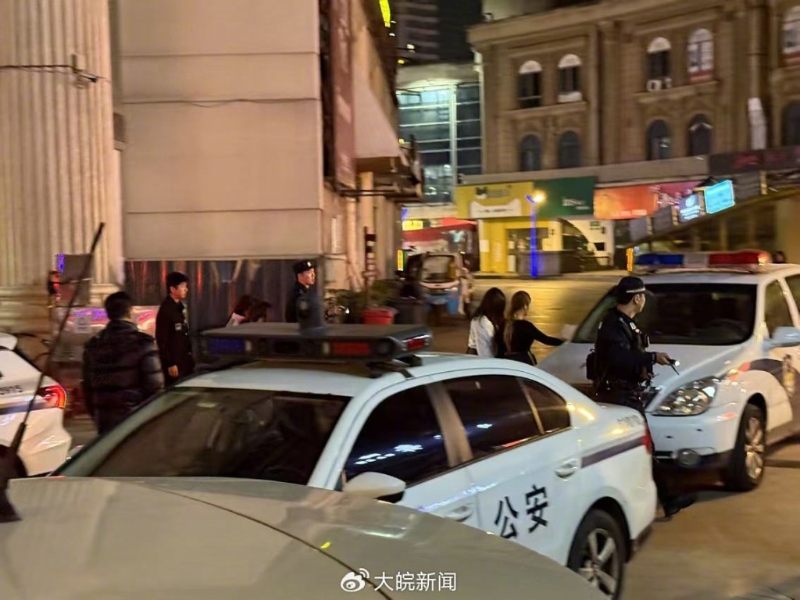 温州警连夜突击调查,捣破3家涉黄“私人影院”。 温州警连夜突击调查,捣破3家涉黄“私人影院”。