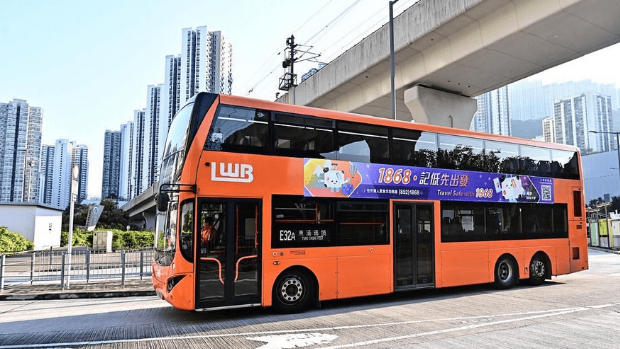 1868大使阿邦现身逾200巴士 1868大使阿邦现身逾200巴士