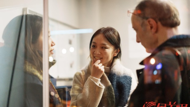 Director Zhang Di (middle) engages in a conversation with local film enthusiasts