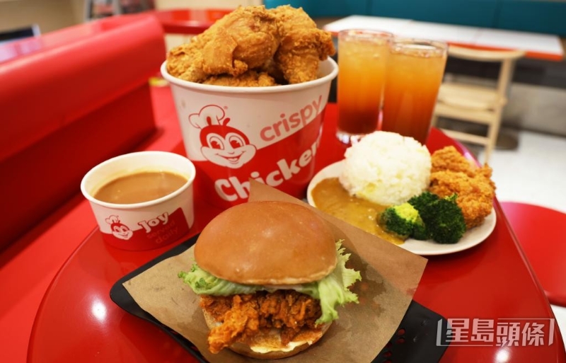 Jollibee重视食物品质,乐脆鸡、蜂脆鸡堡等深受港人欢迎。 Jollibee重视食物品质,乐脆鸡、蜂脆鸡堡等深受港人欢迎。