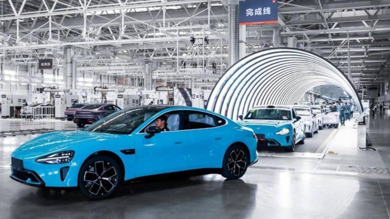 小米汽车工厂开放参观,1小时内逾6千人报名。 北京日报 小米汽车工厂开放参观,1小时内逾6千人报名。 北京日报