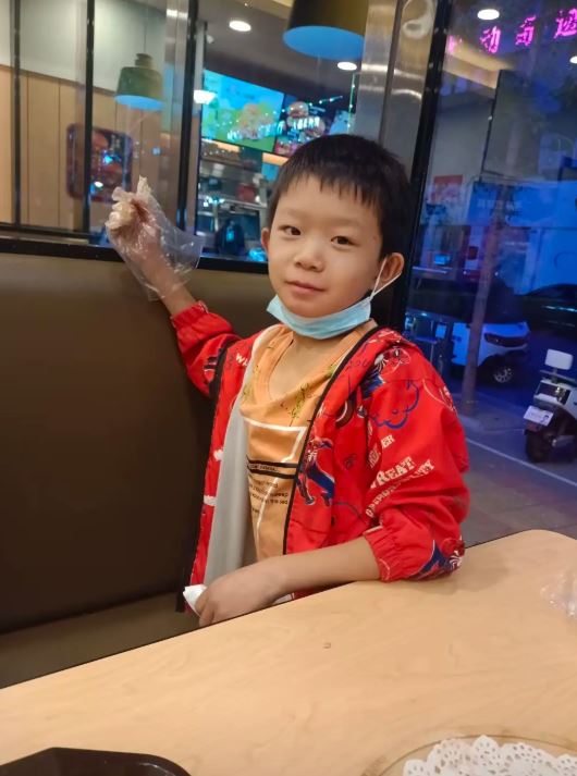 王佳轩年仅12岁。 王佳轩年仅12岁。