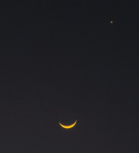 像一张正在眨眼微笑的面孔。 fb“香港天文台 HKO”截图 像一张正在眨眼微笑的面孔。 fb“香港天文台 HKO”截图