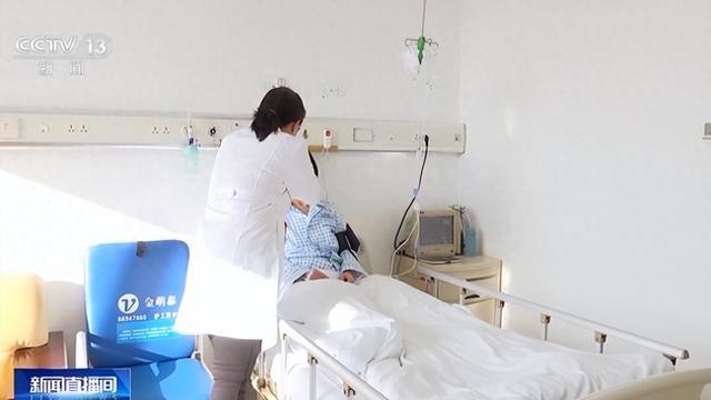 部分肉毒杆菌中毒患者送院时已到呼吸困难命危情况。 部分肉毒杆菌中毒患者送院时已到呼吸困难命危情况。