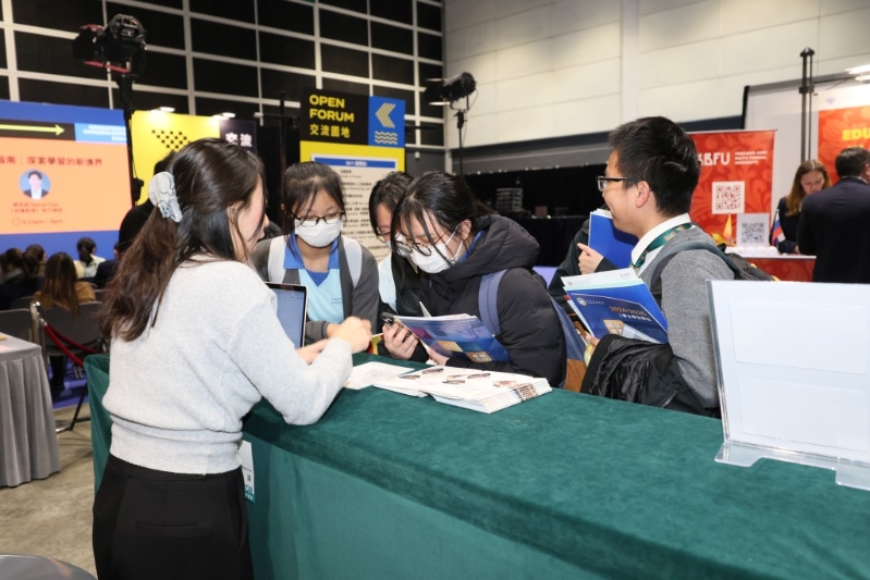 教育专区为学生和在职人士提供一站式升学、进修和就业信息。