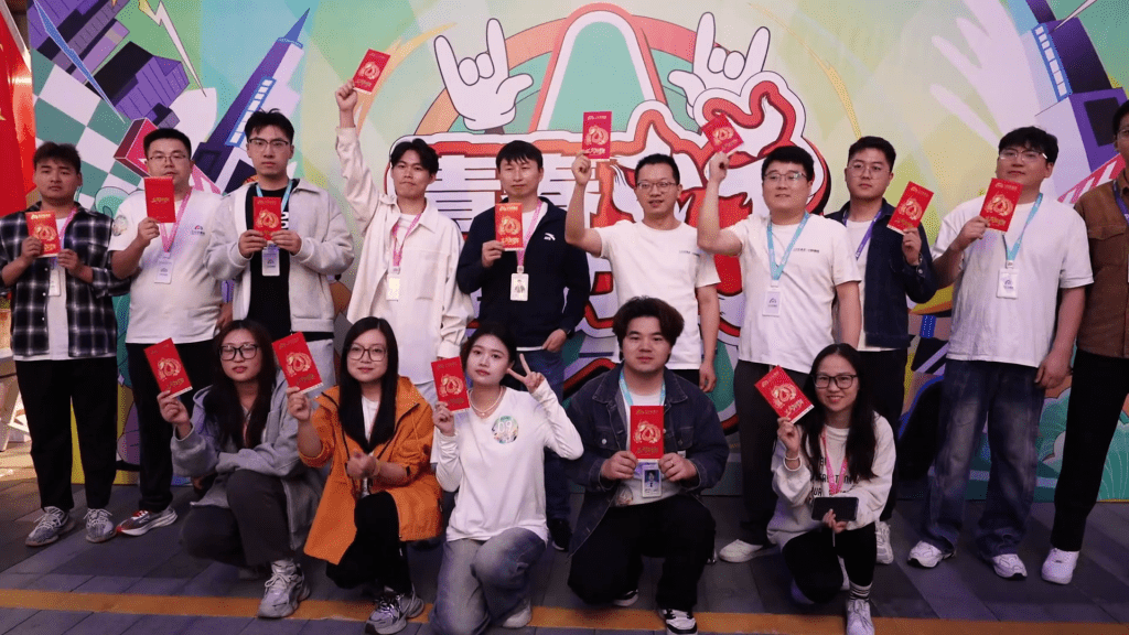 “三只羊网络”发布公司宣传片。 “三只羊网络”发布公司宣传片。