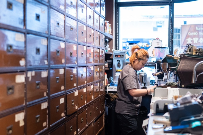 行程最后一站来到由中医馆大和堂活化而成的咖啡店。 行程最后一站来到由中医馆大和堂活化而成的咖啡店。