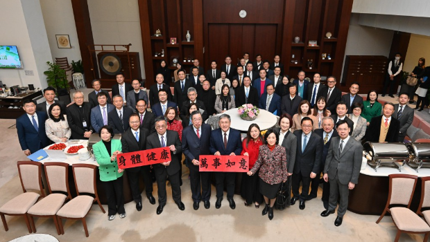 陈国基期望前厅交流会优化措施实施后,能够发挥更大功效。 陈国基期望前厅交流会优化措施实施后,能够发挥更大功效。