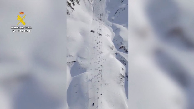 西班牙滑雪胜地缆车突塌 西班牙滑雪胜地缆车突塌