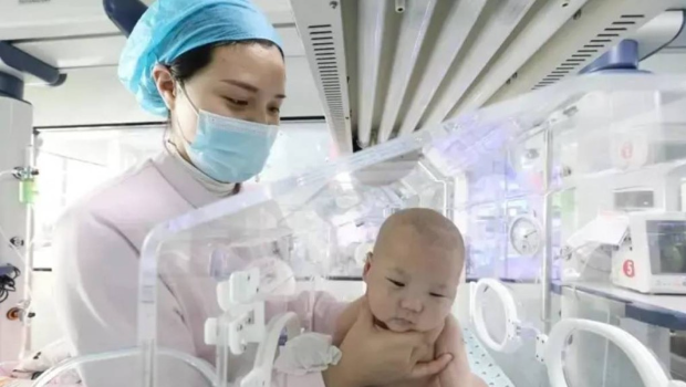 内地去年954万人出生 内地去年954万人出生