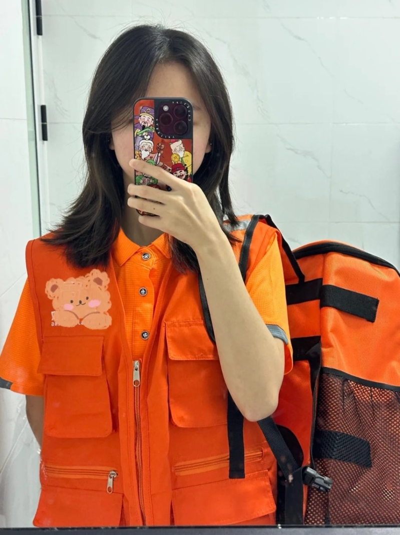 内地许多00后大学生毕业后投身家政行业。小红书 内地许多00后大学生毕业后投身家政行业。小红书