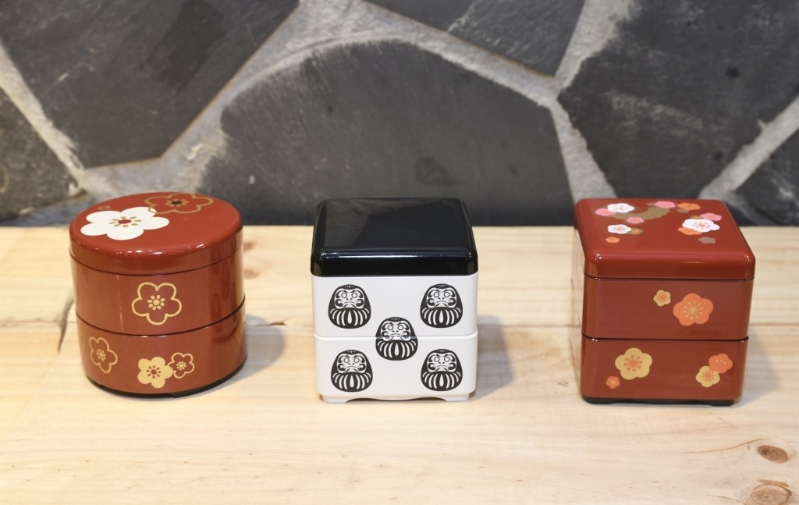 小巧设计的全盒受小家庭欢迎,不占地方,但又可取个好意头。 小巧设计的全盒受小家庭欢迎,不占地方,但又可取个好意头。