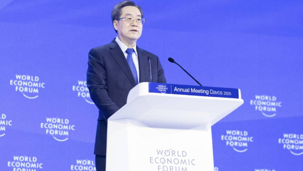 副总理丁薛祥于世界经济论坛上表示中国不追求贸易顺差。新华社 副总理丁薛祥于世界经济论坛上表示中国不追求贸易顺差。新华社