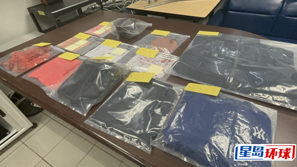 警方展示检获的证物。 警方展示检获的证物。