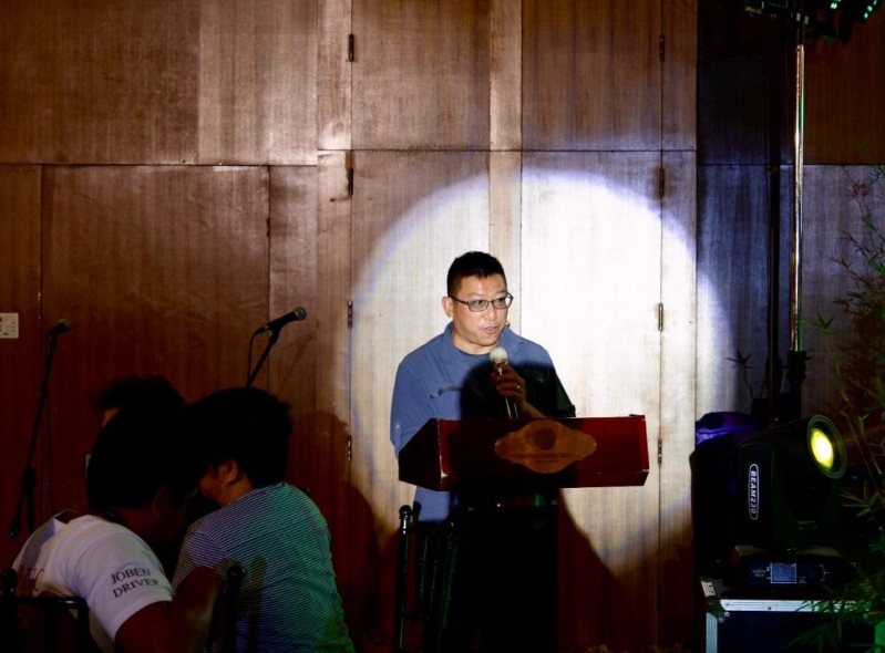 程诗灏曾到菲律宾及马来西亚,协助当地推广生态旅游。 程诗灏曾到菲律宾及马来西亚,协助当地推广生态旅游。