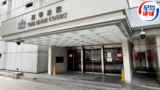 警员供称首被告何卓为租住单位内发现手机 警员供称首被告何卓为租住单位内发现手机