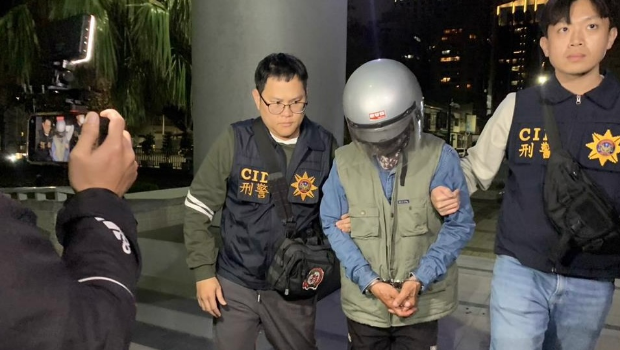 张介宗遭声押。 张介宗遭声押。