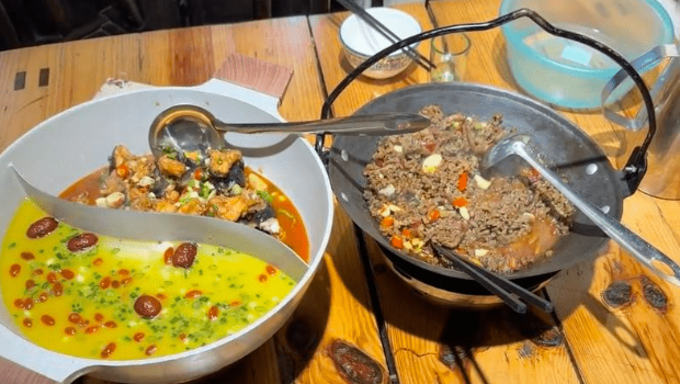 陈女士与男友点了两道菜。(微博) 陈女士与男友点了两道菜。(微博)