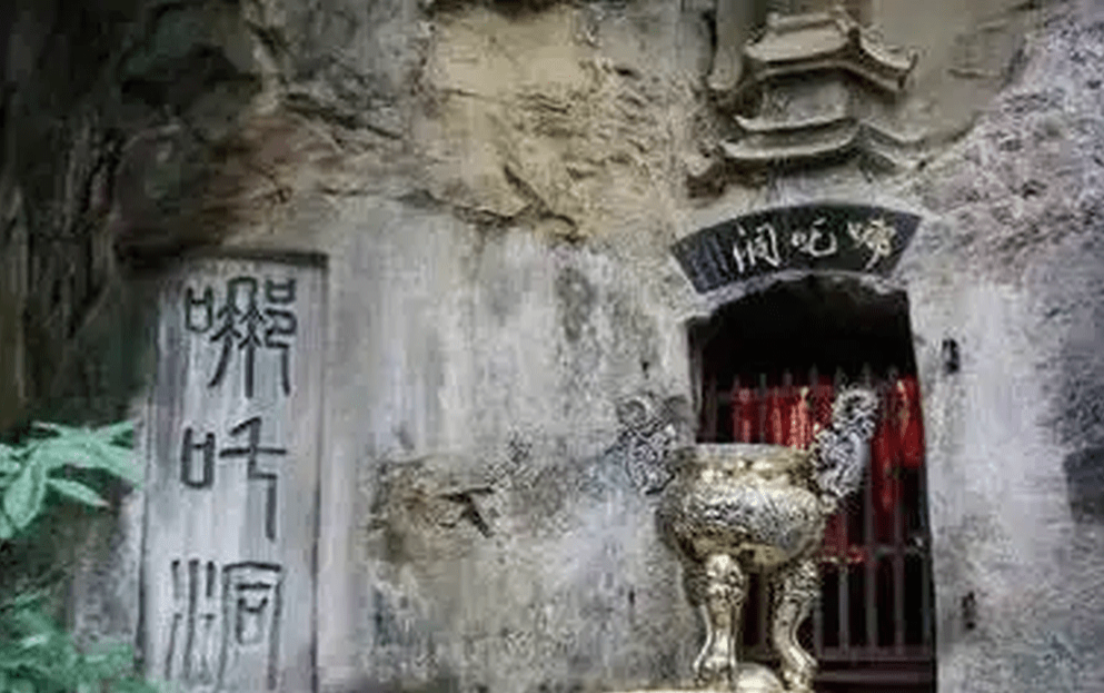 《哪吒2》爆红掀相关景区旅游热 《哪吒2》爆红掀相关景区旅游热